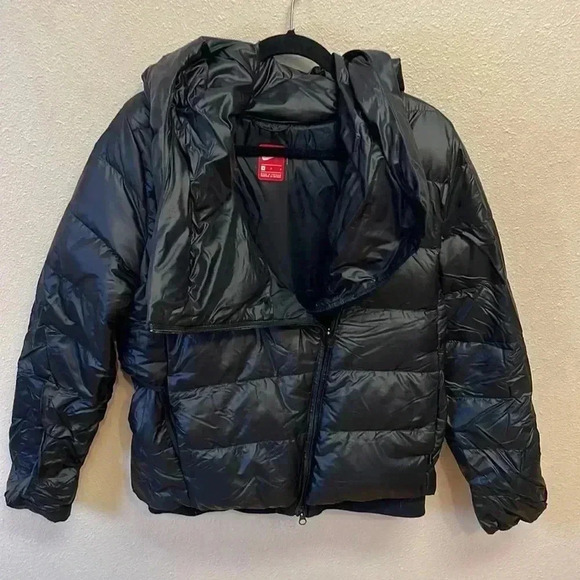 NIKE Women’s Hooded Puffer Coat - Picture 9 of 9